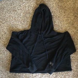 VICTORIA SPORT 🖤 Cropped Hoodie - Size S